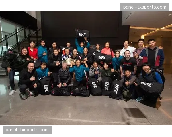 UFC 301比赛周开启，选手陆续抵达里约热内卢