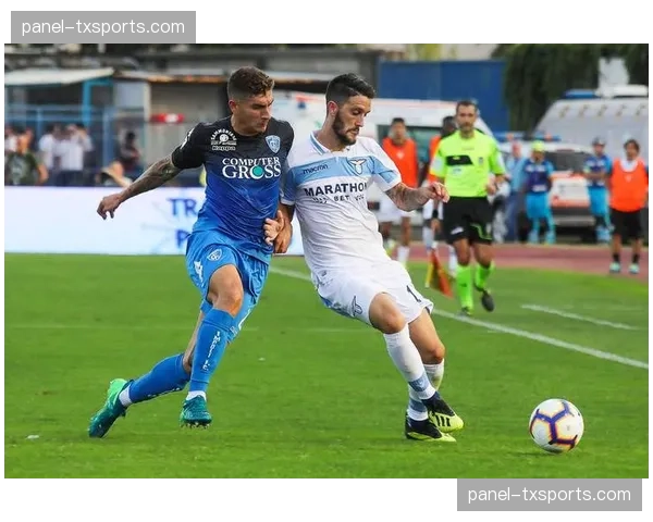 “比赛声音收录：恩波利队长在场上不断高喊“压上！”，指挥防线前移实施压迫”